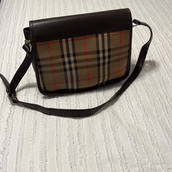 Burberry- original purchased in the UK approximately 40 plus years ago . - Picture 3 of 16